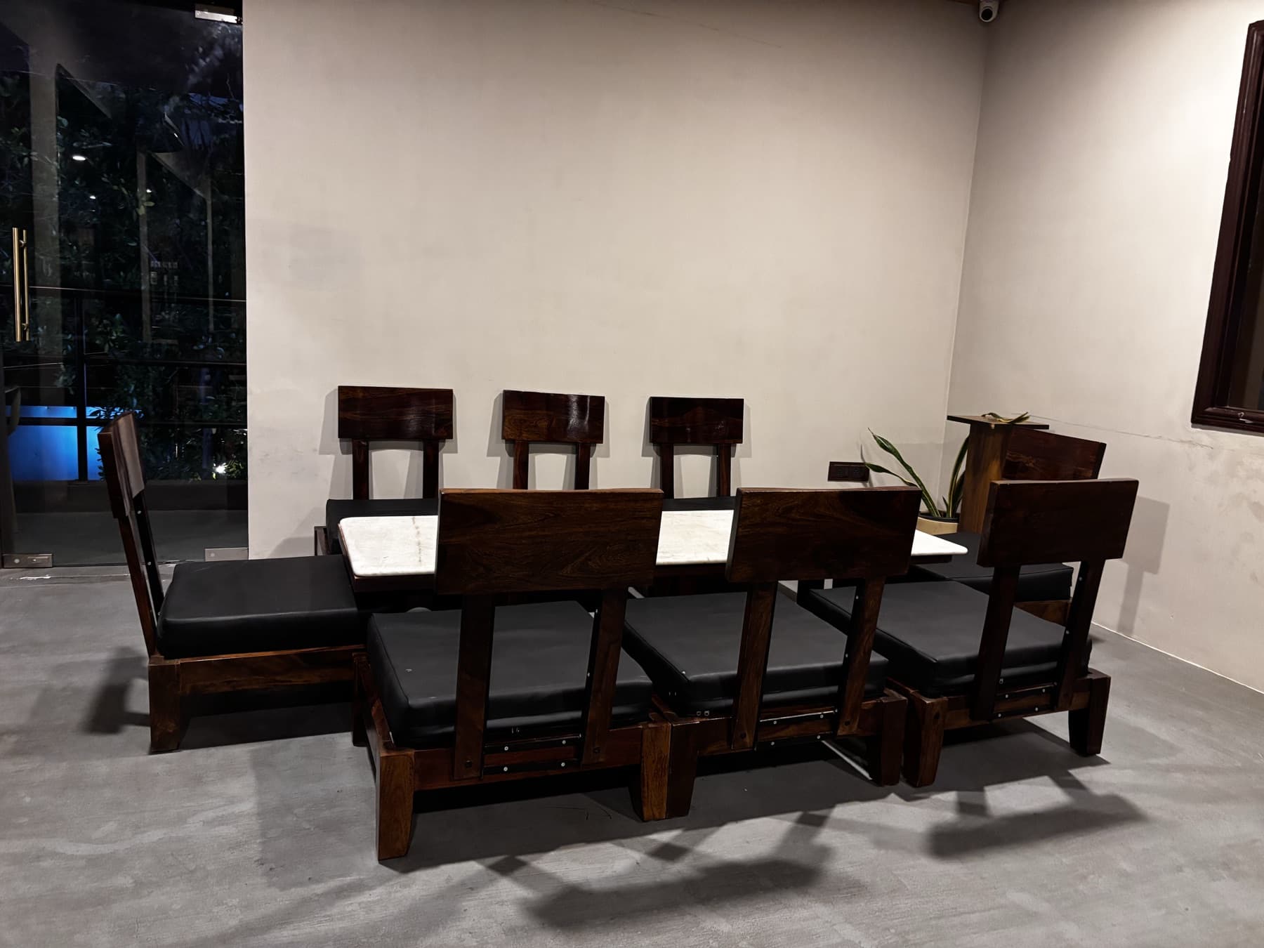 Korean table with floor chairs and white marble dining tabletop